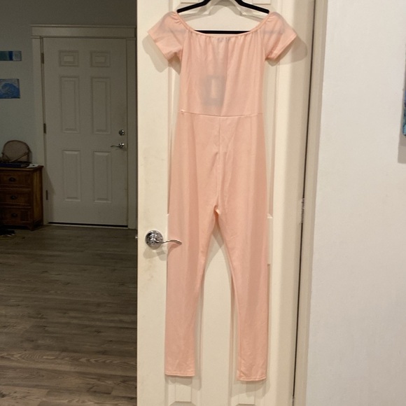 *New* Light Pink Jumpsuit from PrettyLittleThing with adjustable tie at front - Picture 8 of 8